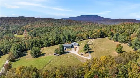 35 Fawn Ledge Lane Jamaica VT 05343