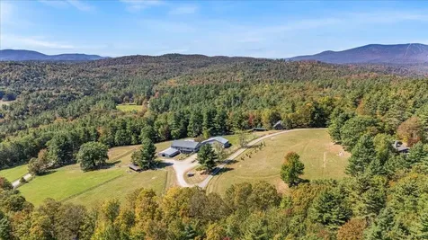 35 Fawn Ledge Lane Jamaica VT 05343