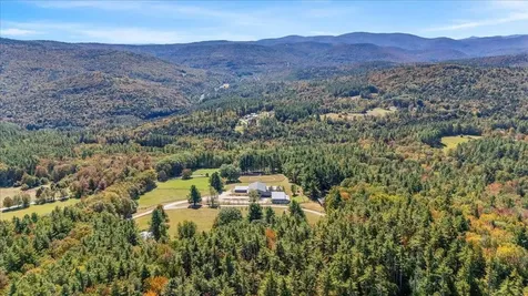 35 Fawn Ledge Lane Jamaica VT 05343