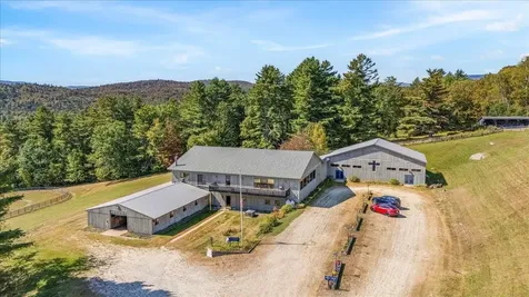 35 Fawn Ledge Lane Jamaica VT 05343