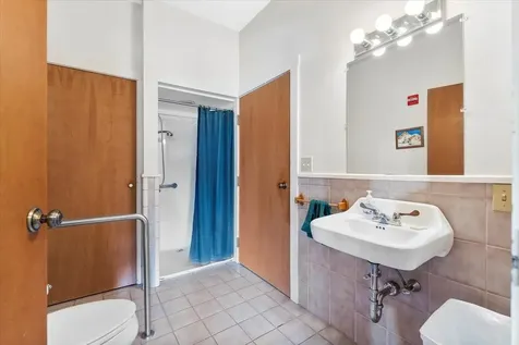 35 Fawn Ledge Lane Jamaica VT 05343