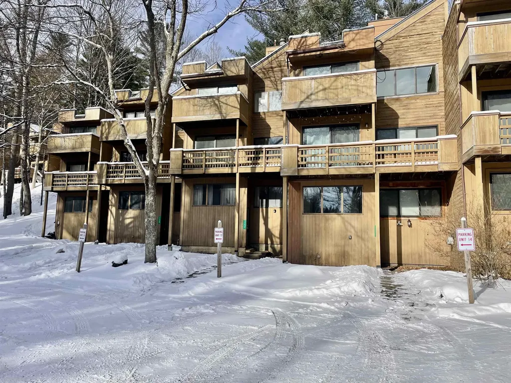 136 Grand Hollow Road Warren VT 05674