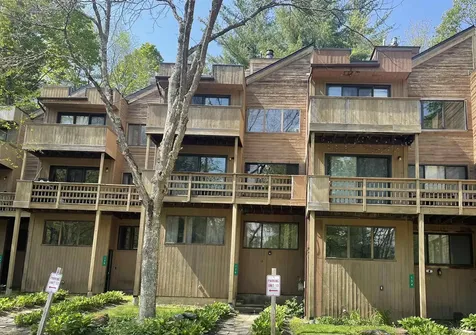 136 Grand Hollow Road Warren VT 05674