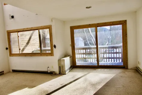 136 Grand Hollow Road Warren VT 05674