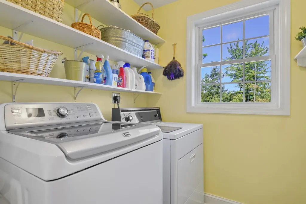2 Wallace Lane Mont Vernon NH 03057