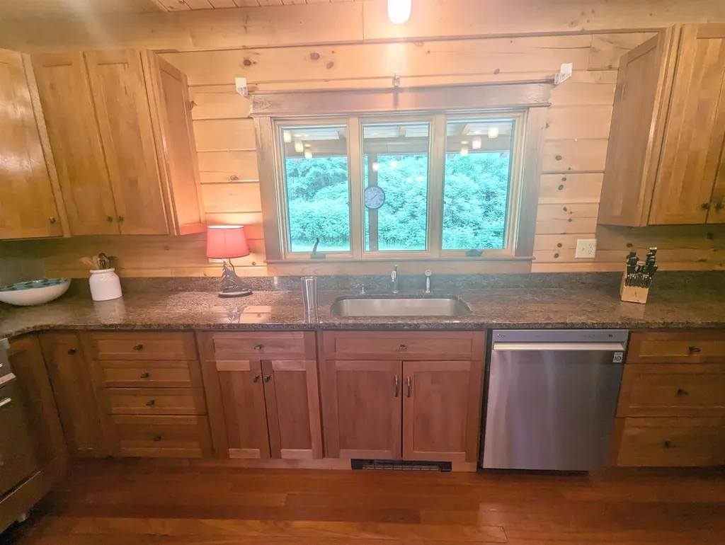 187 East Hill Road Woodbury VT 05681