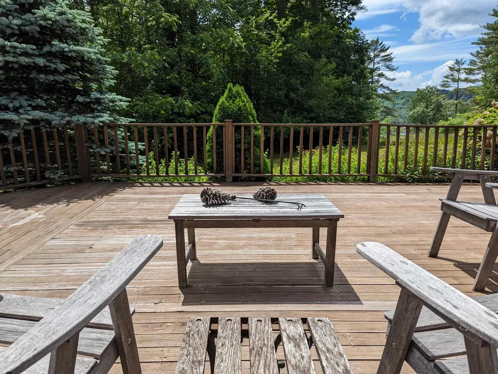 187 East Hill Road Woodbury VT 05681