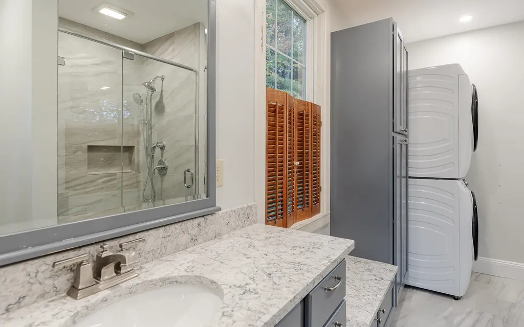 39 Maplewood Circle Walpole NH 03608