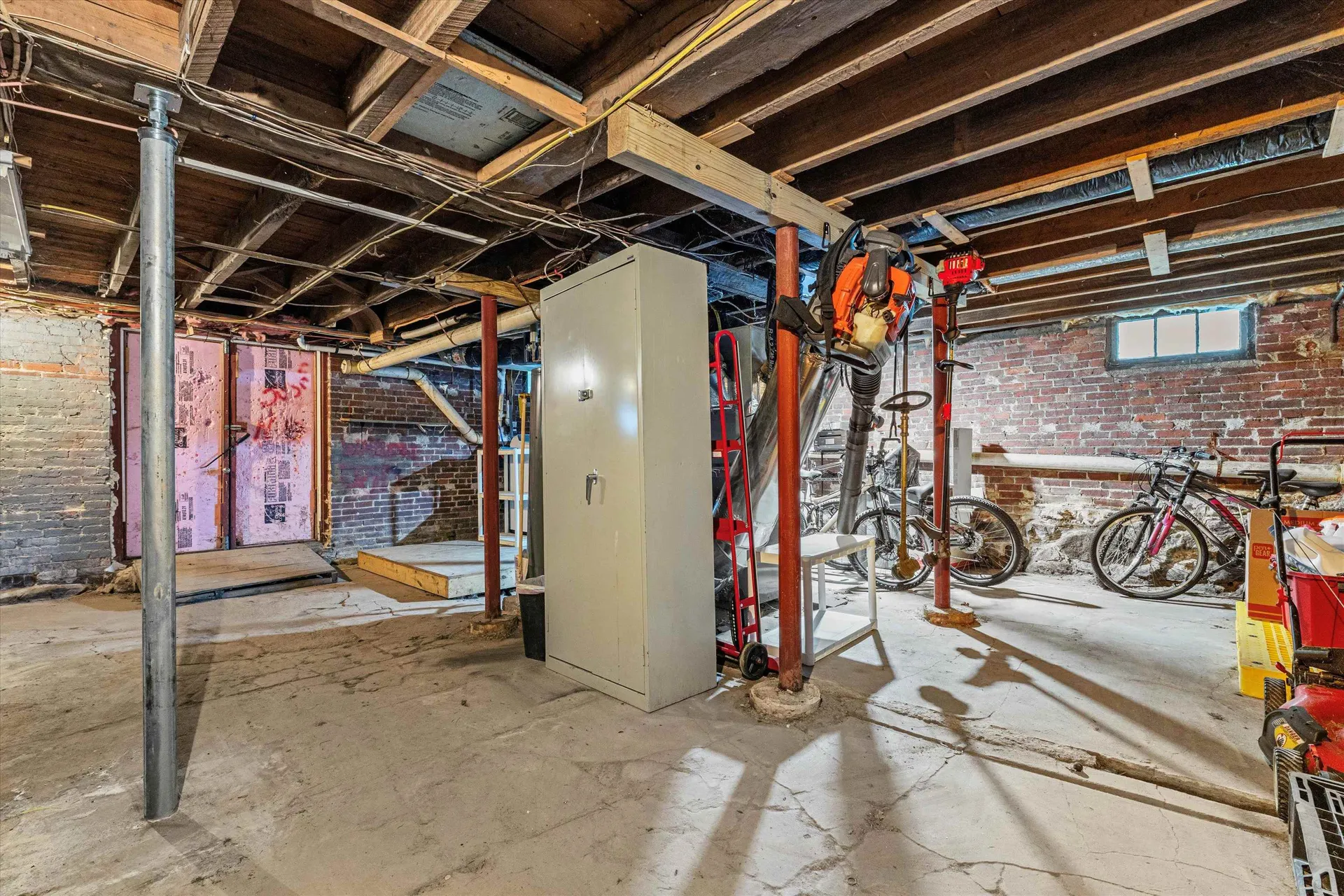 4 West Street Tilton NH 03276