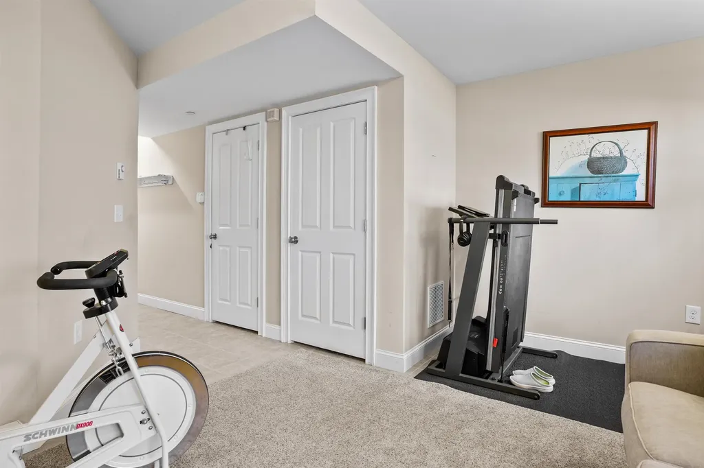 28 Acadia Lane Exeter NH 03833