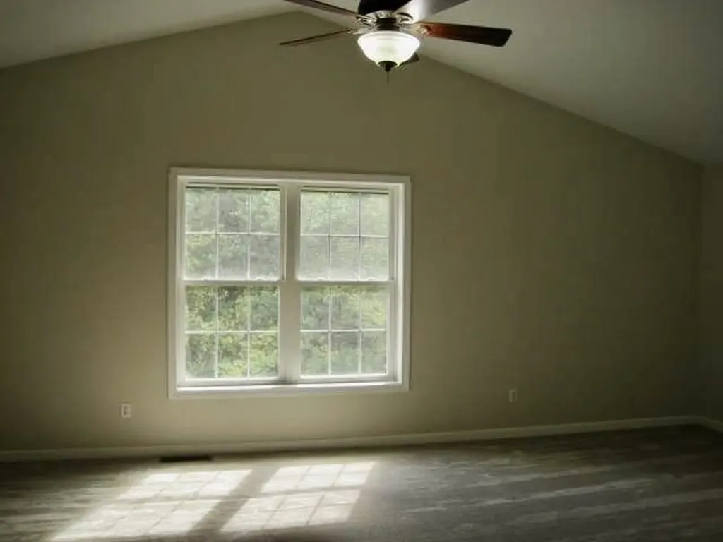 114 Steppingstones Road Lee NH 03861