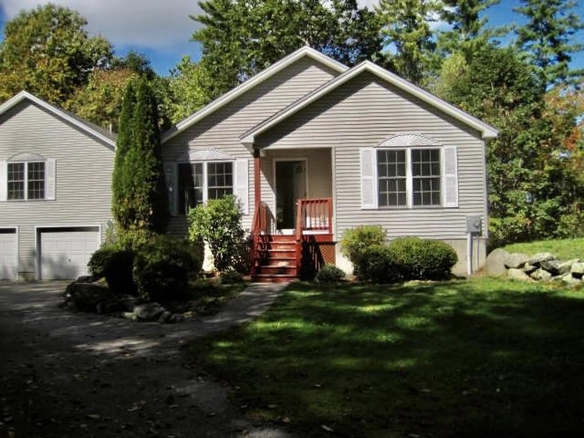 114 Steppingstones Road Lee NH 03861