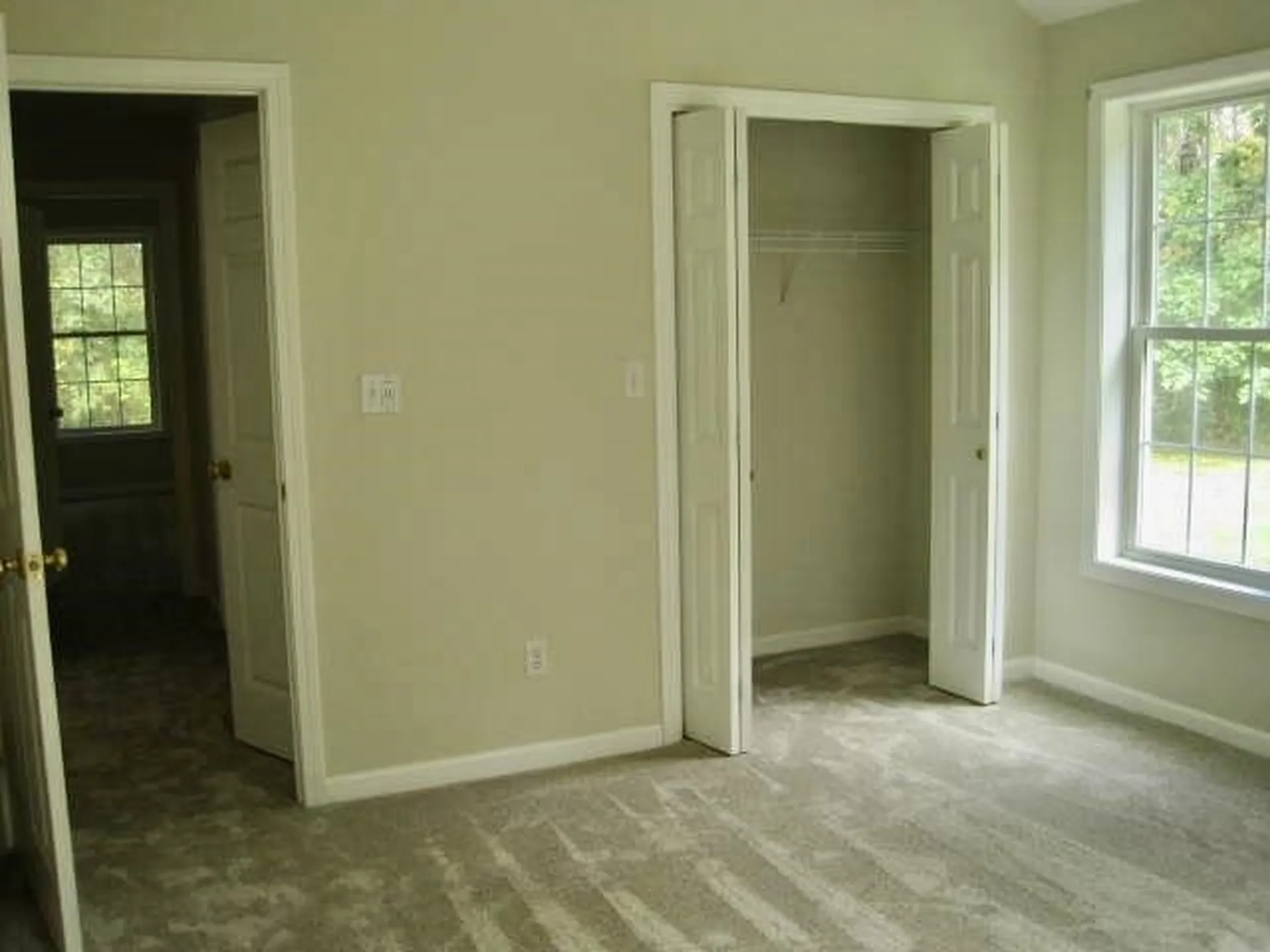 114 Steppingstones Road Lee NH 03861