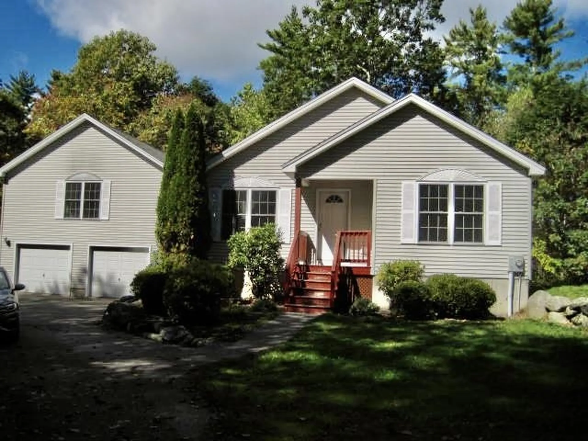 114 Steppingstones Road Lee NH 03861