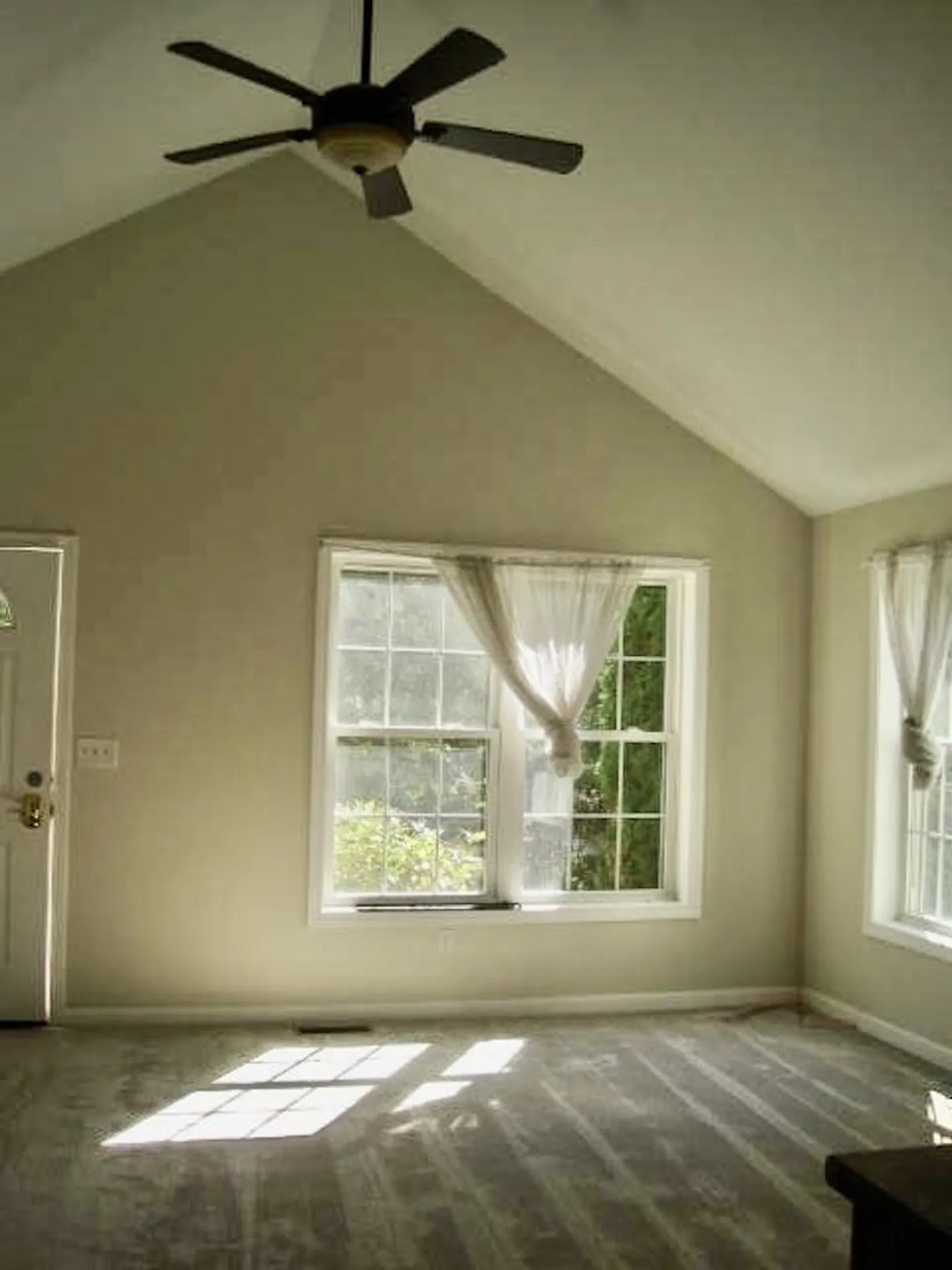 114 Steppingstones Road Lee NH 03861
