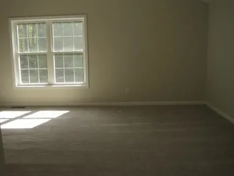 114 Steppingstones Road Lee NH 03861