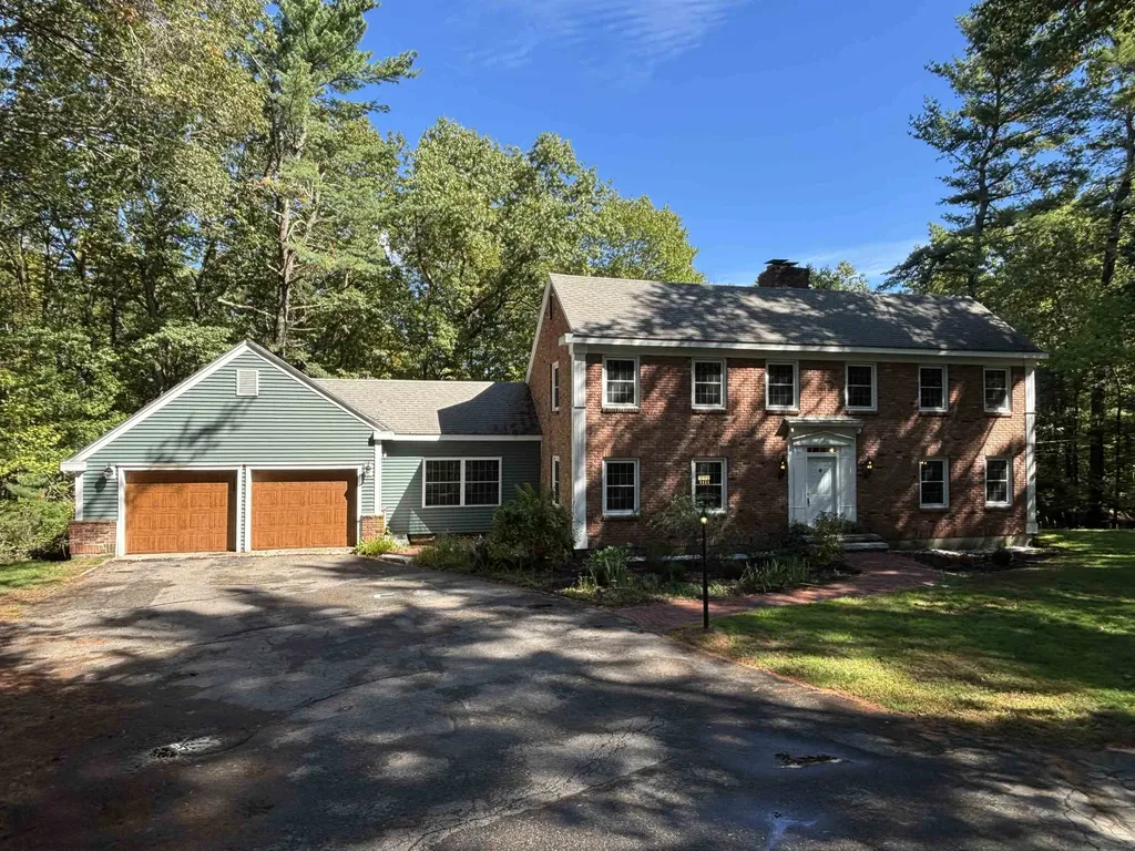 38 Piscataqua Road Dover NH 03820-5205