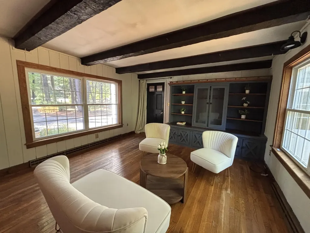 38 Piscataqua Road Dover NH 03820-5205