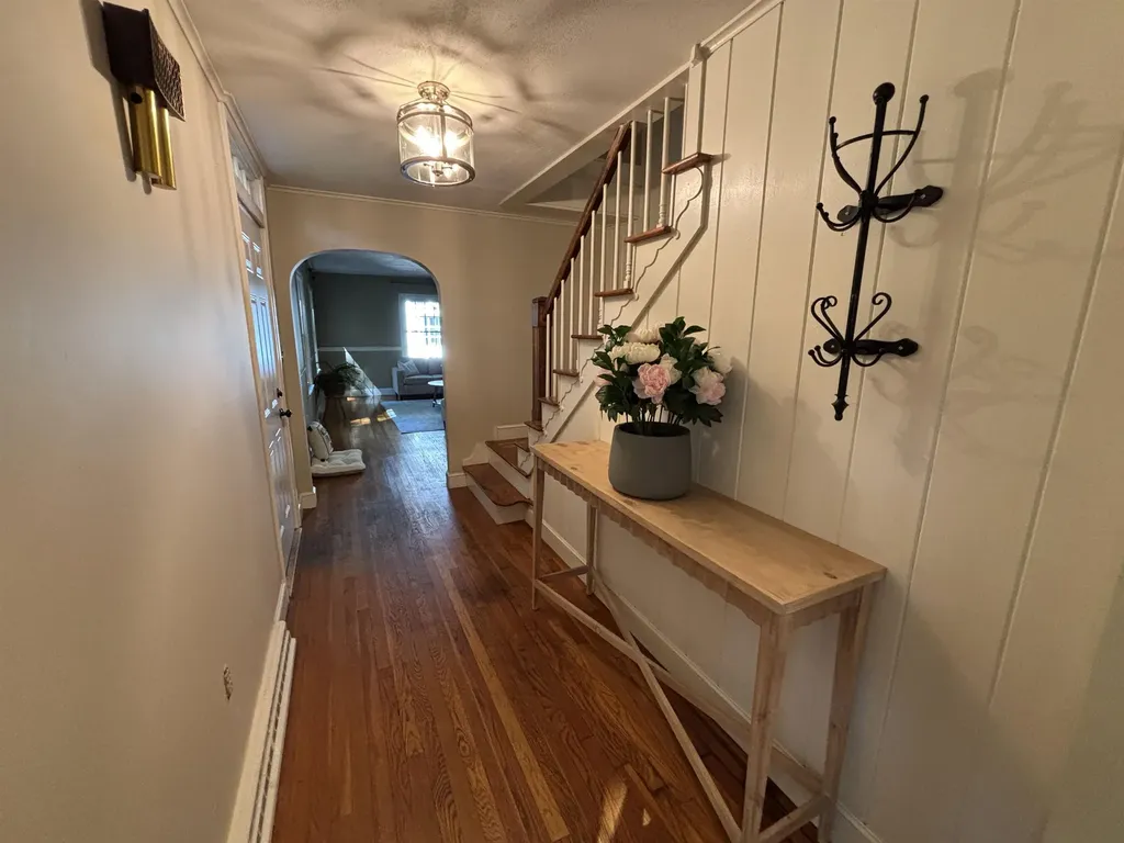 38 Piscataqua Road Dover NH 03820-5205