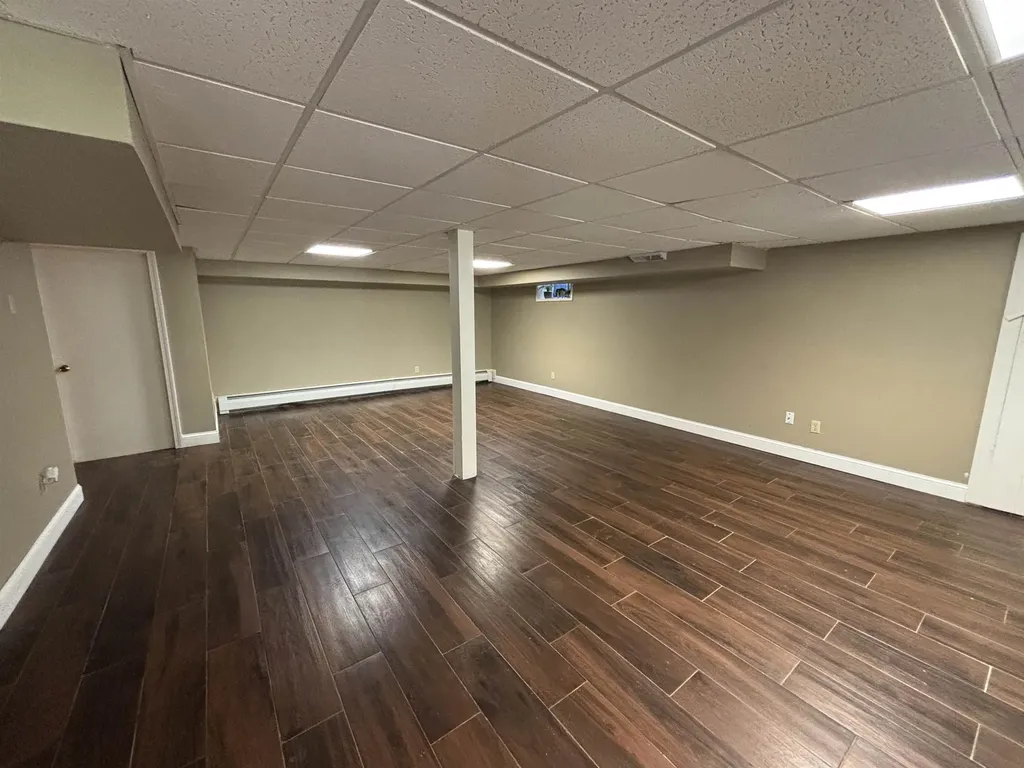 38 Piscataqua Road Dover NH 03820-5205