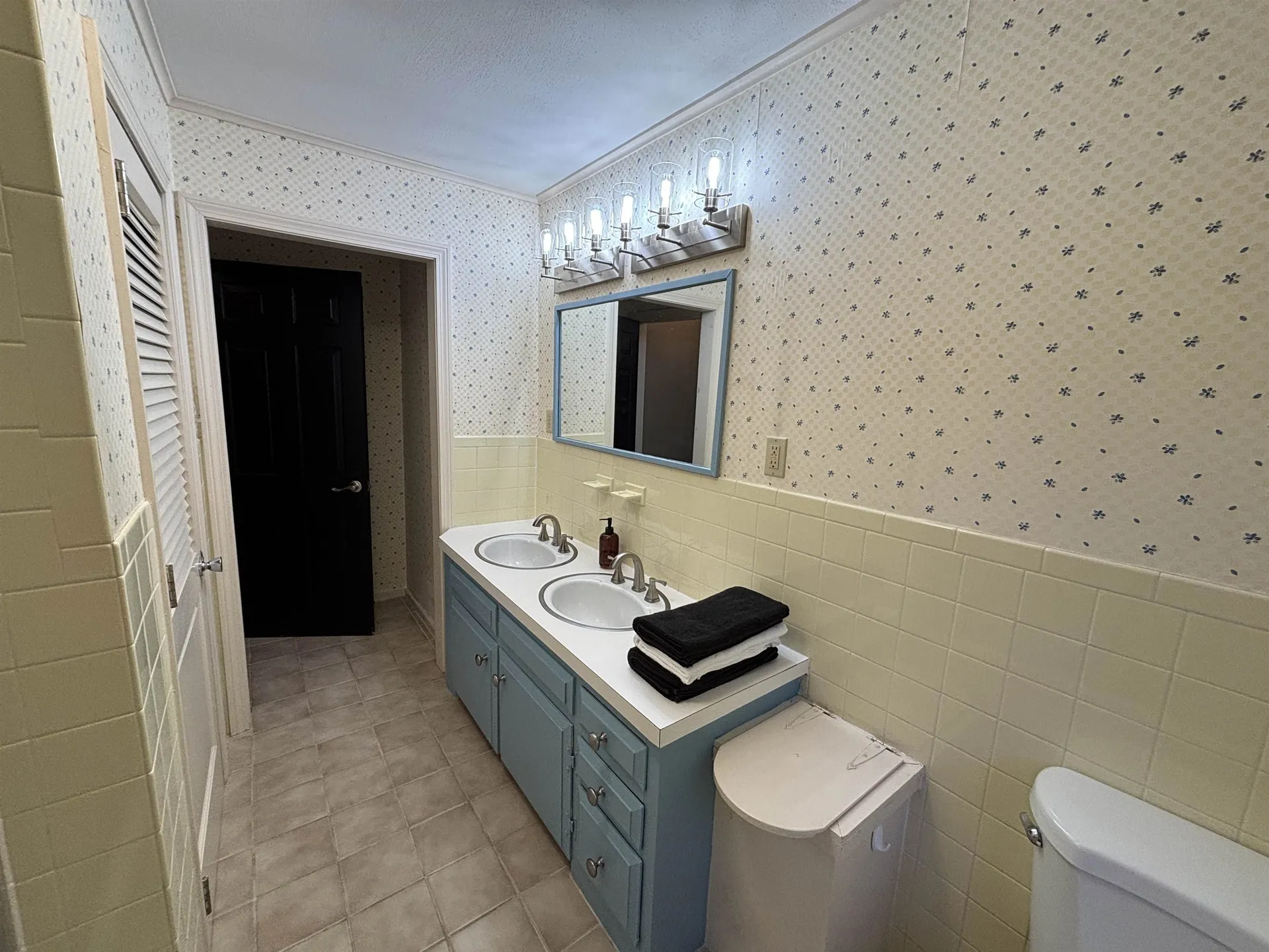 38 Piscataqua Road Dover NH 03820-5205