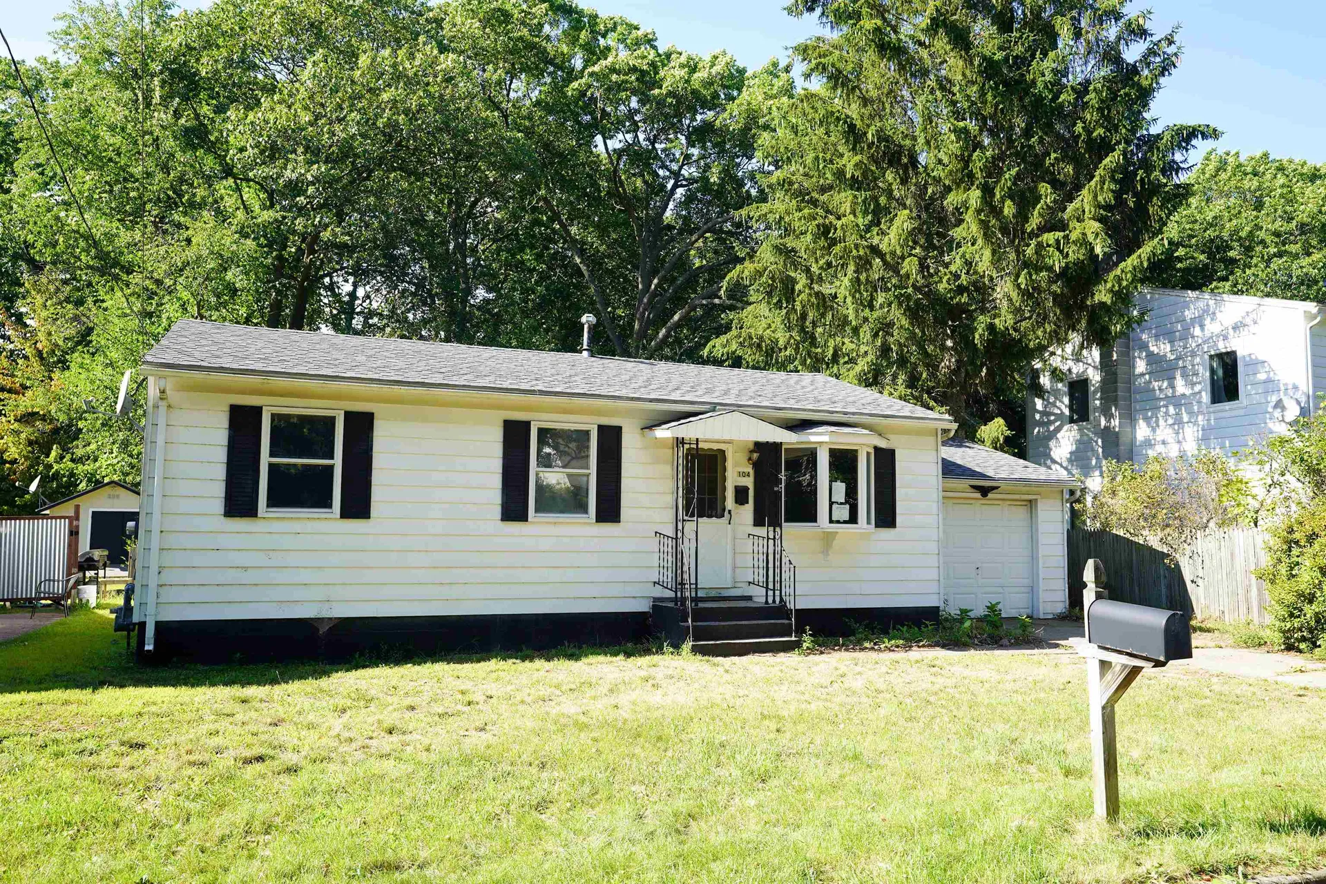 104 Cottage Grove Burlington VT 05401