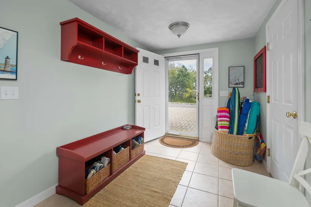 1413 Post Road Wells ME 04090-4517