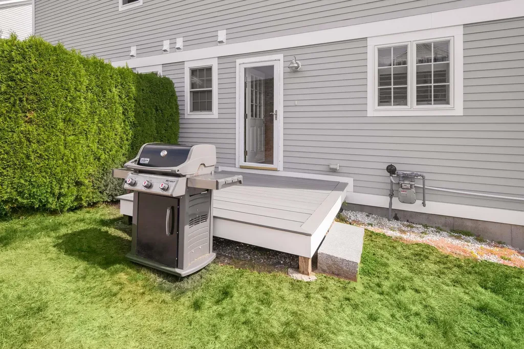 1413 Post Road Wells ME 04090-4517