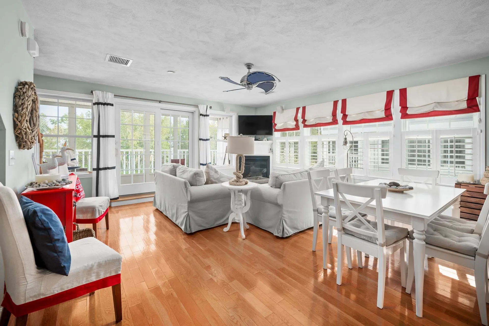 1413 Post Road Wells ME 04090-4517