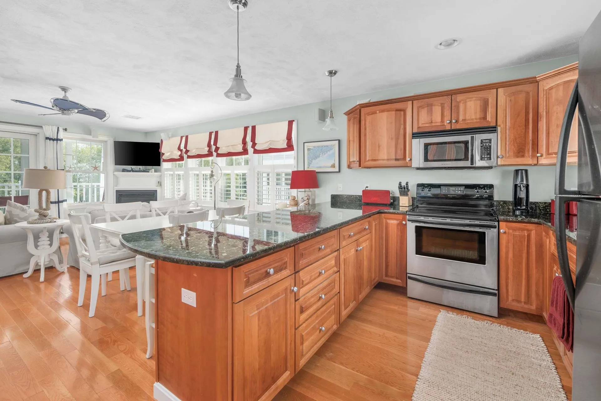 1413 Post Road Wells ME 04090-4517