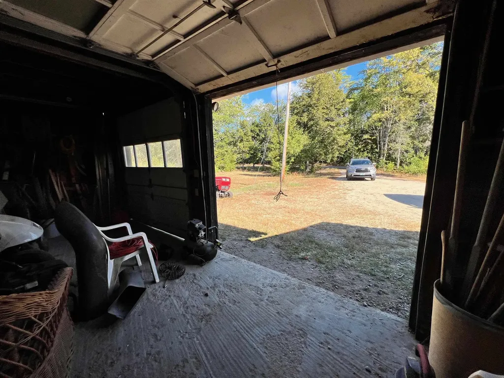 567 Nh Route 137 Harrisville NH 03450-5015