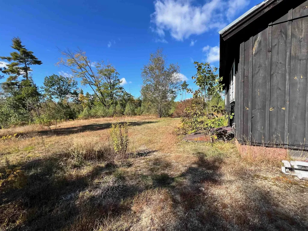 567 Nh Route 137 Harrisville NH 03450-5015