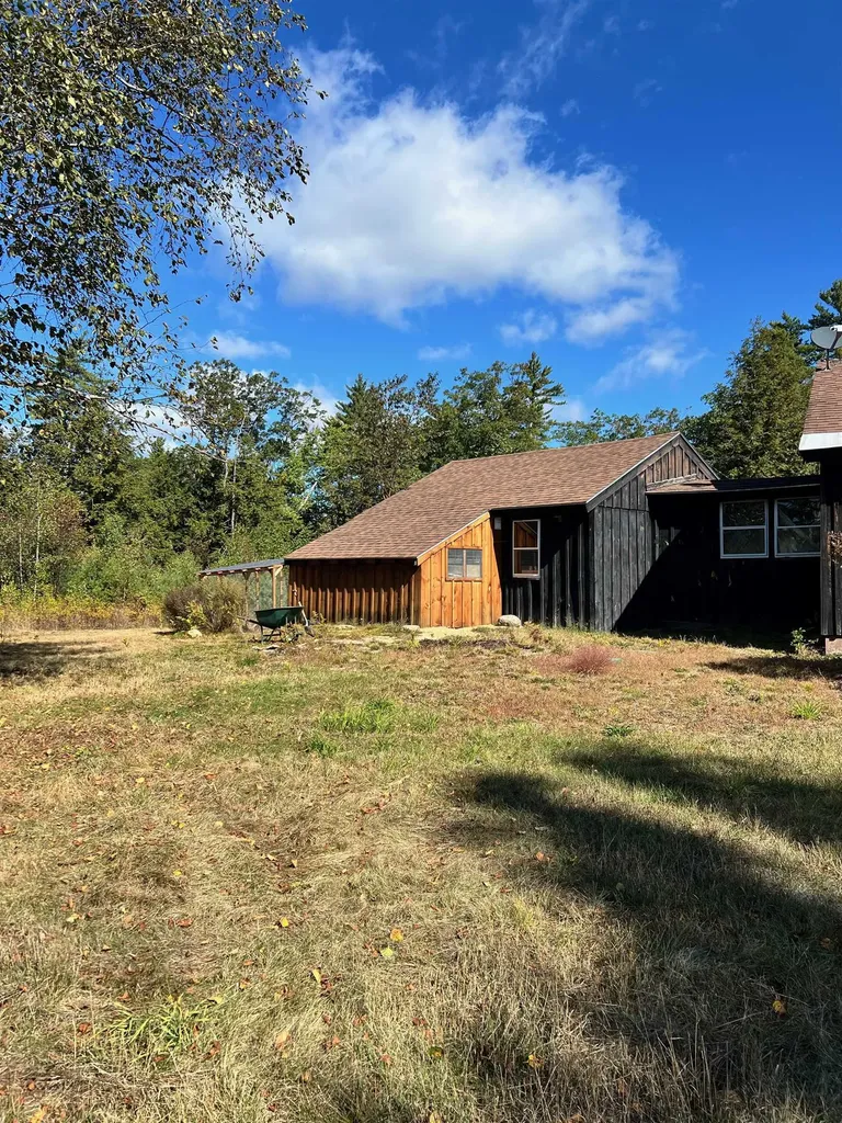 567 Nh Route 137 Harrisville NH 03450-5015