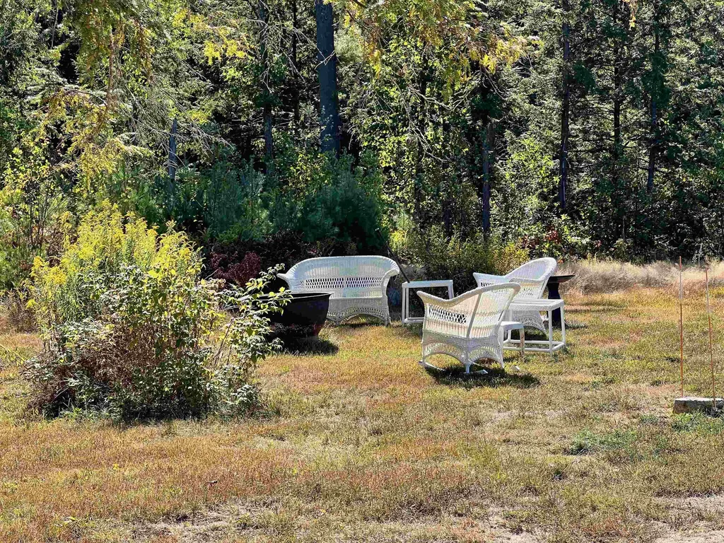 567 Nh Route 137 Harrisville NH 03450-5015