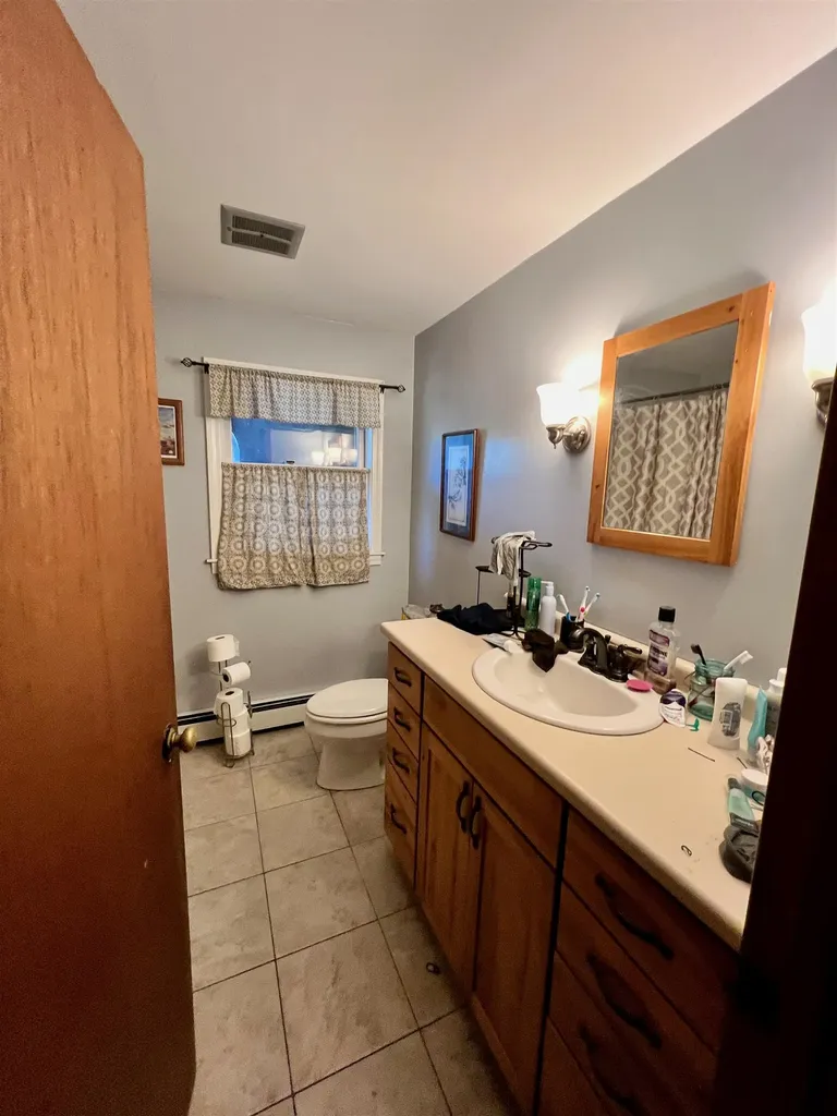 567 Nh Route 137 Harrisville NH 03450-5015