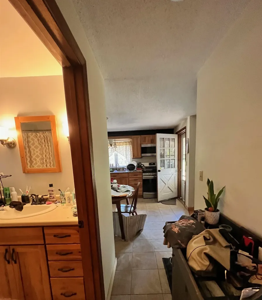 567 Nh Route 137 Harrisville NH 03450-5015