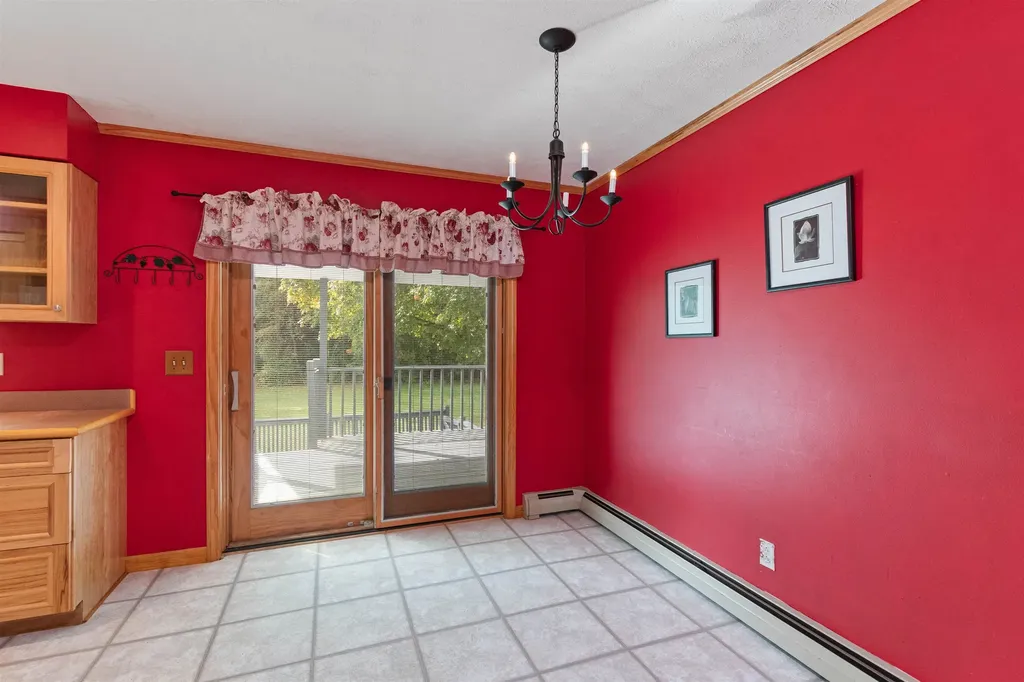 10 Kim Lane Milton VT 05468