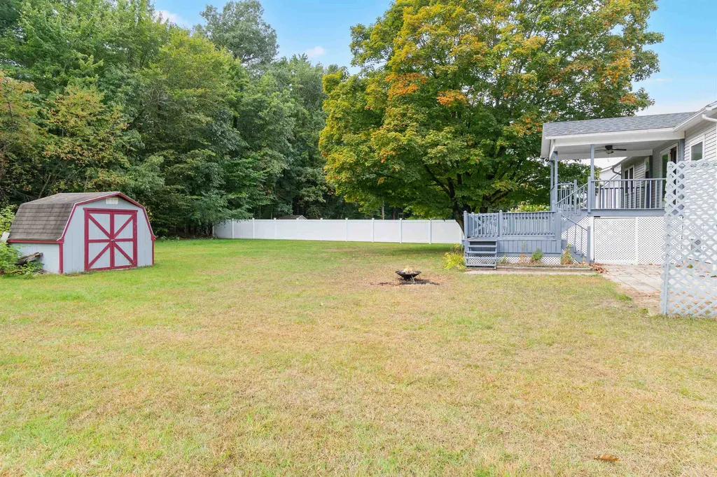 10 Kim Lane Milton VT 05468