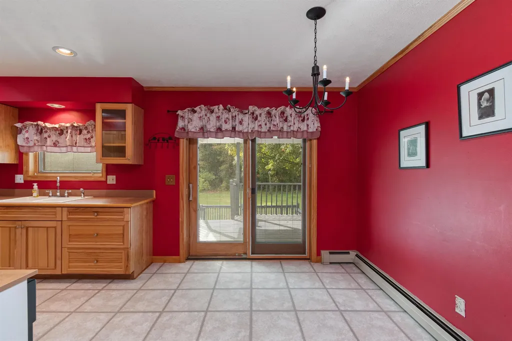 10 Kim Lane Milton VT 05468