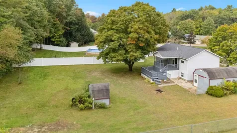 10 Kim Lane Milton VT 05468