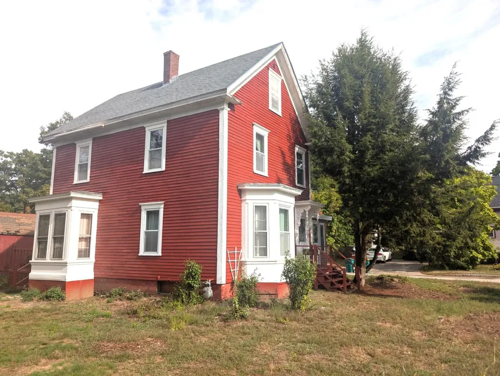 27 Highland Street Rochester NH 03868