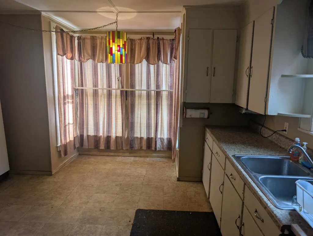 27 Highland Street Rochester NH 03868