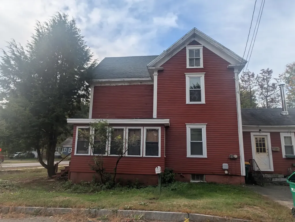 27 Highland Street Rochester NH 03868