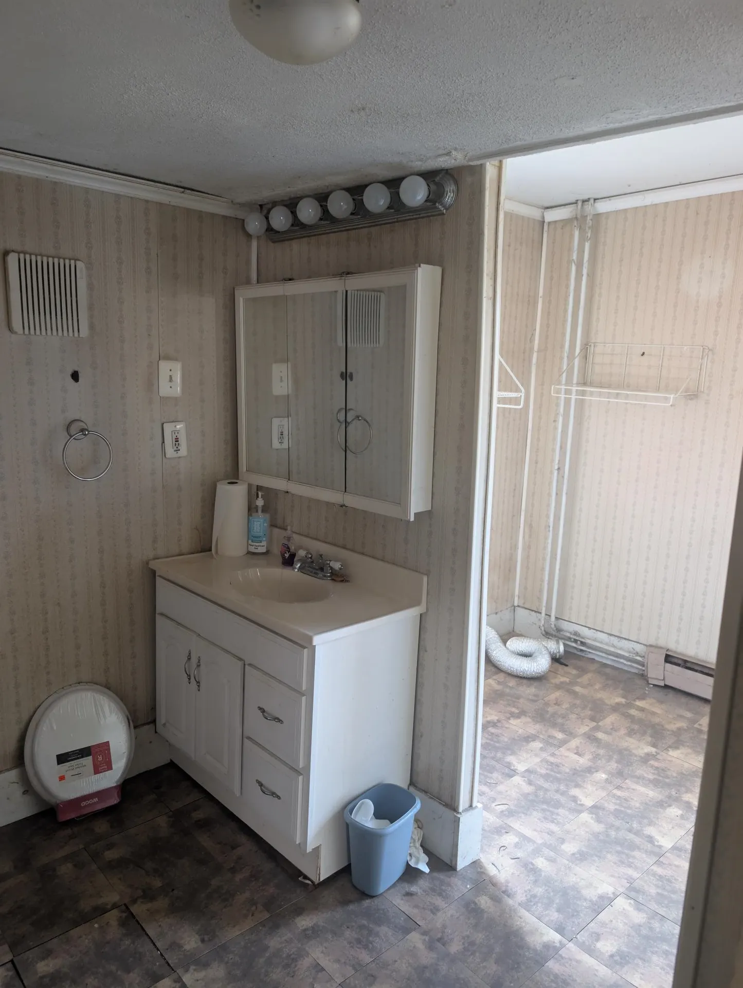 27 Highland Street Rochester NH 03868