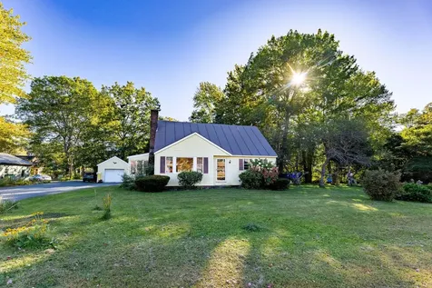 260 Highland Avenue Hartford VT 05001