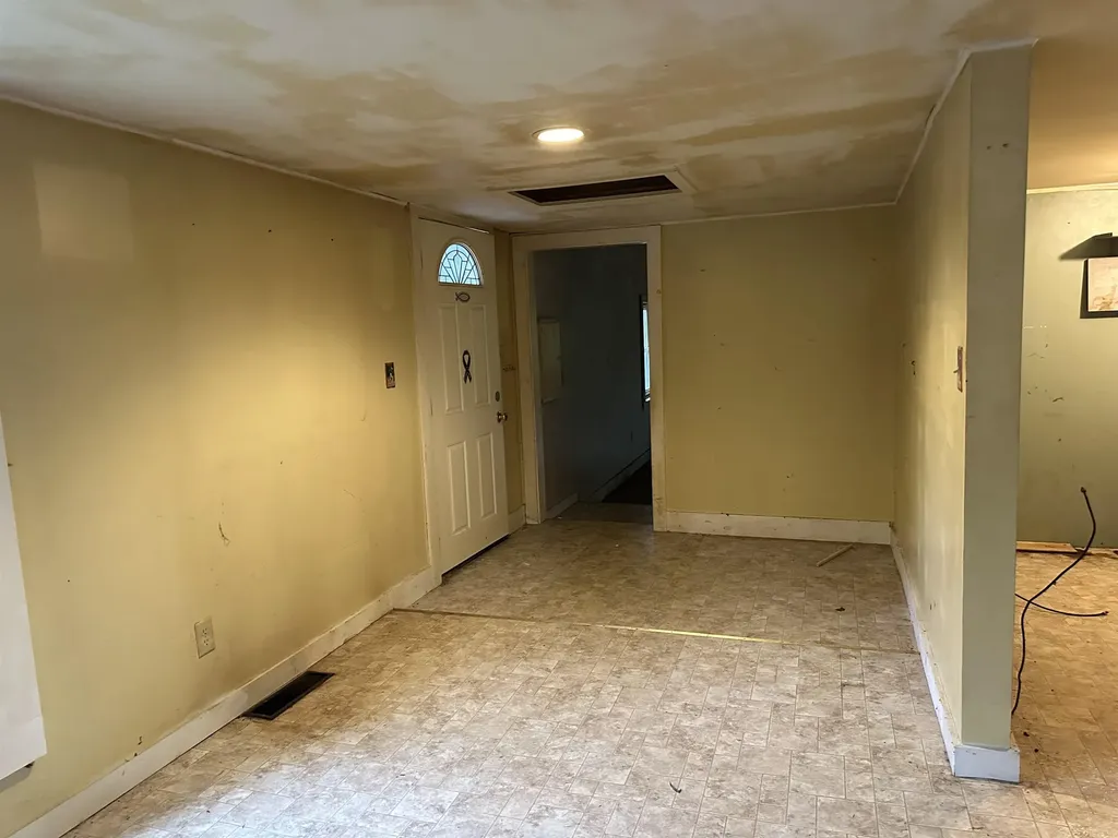 11 Saint Jean Street Jaffrey NH 03452