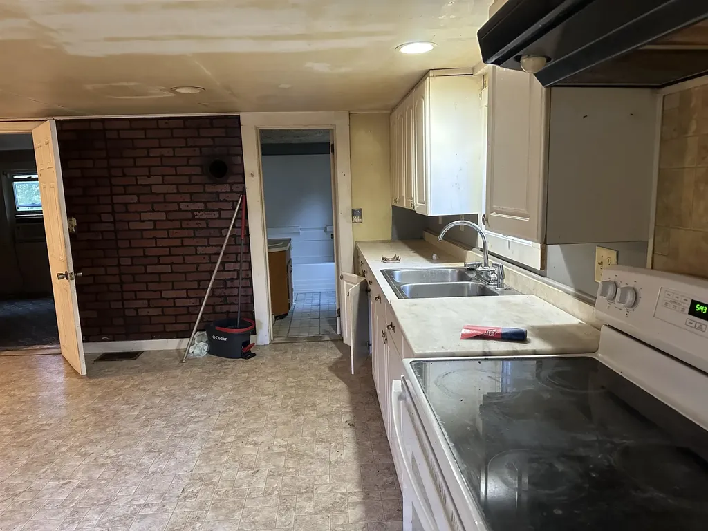 11 Saint Jean Street Jaffrey NH 03452