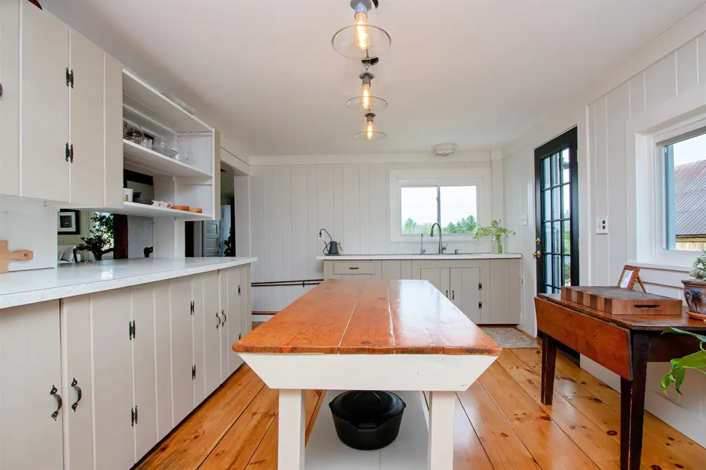 87 Porter Road Bath NH 03740