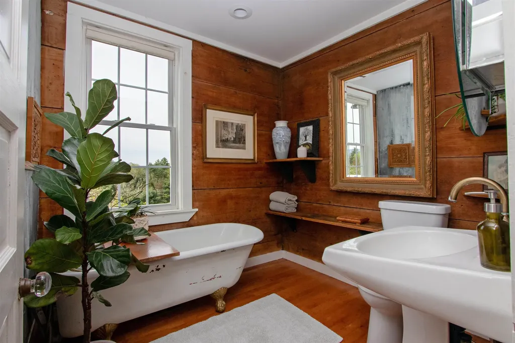 87 Porter Road Bath NH 03740