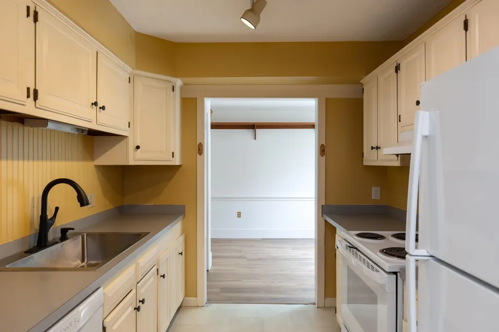 12 Brickyard Road Essex Junction VT 05452
